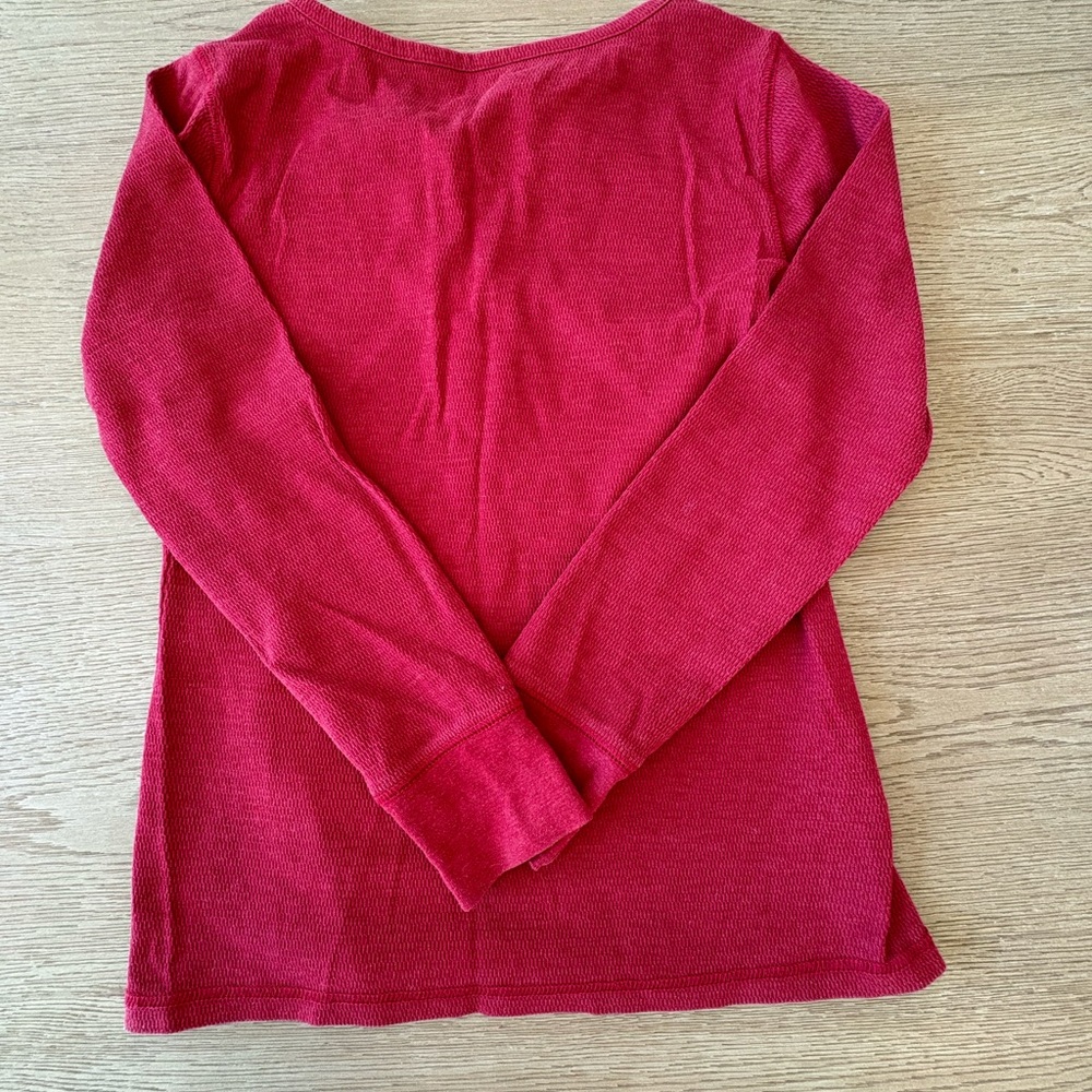 Eddie Bauer.  Red Waffle Knit with Patterned Design Buttons. - Picture 3 of 4